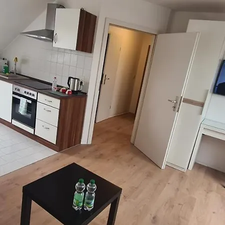 Ganze 2 Raum Rechts * Jahnatal