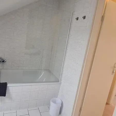 Ganze 2 Raum Rechts *