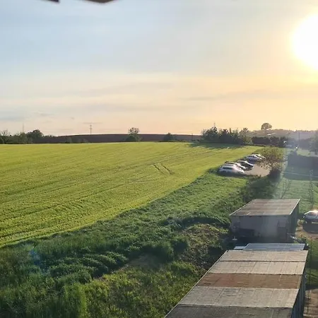 Ganze 2 Raum Rechts *