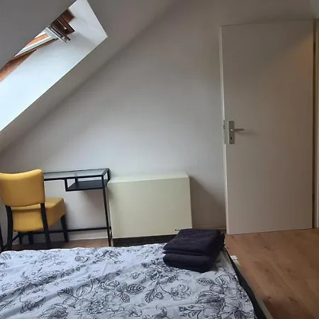 Lägenhet Ganze 2 Raum Rechts *